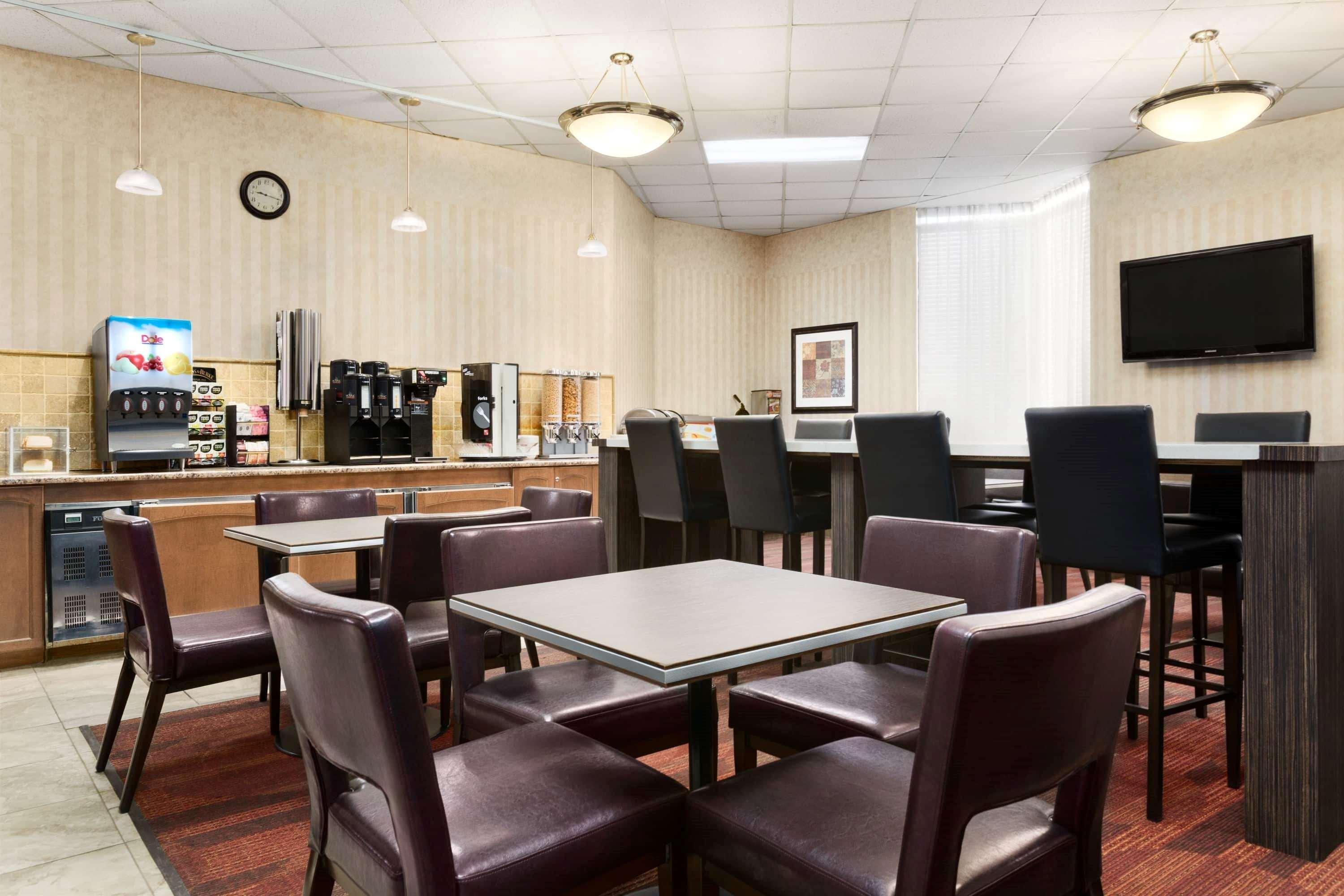 Travelodge By Wyndham Lloydminster Exteriér fotografie