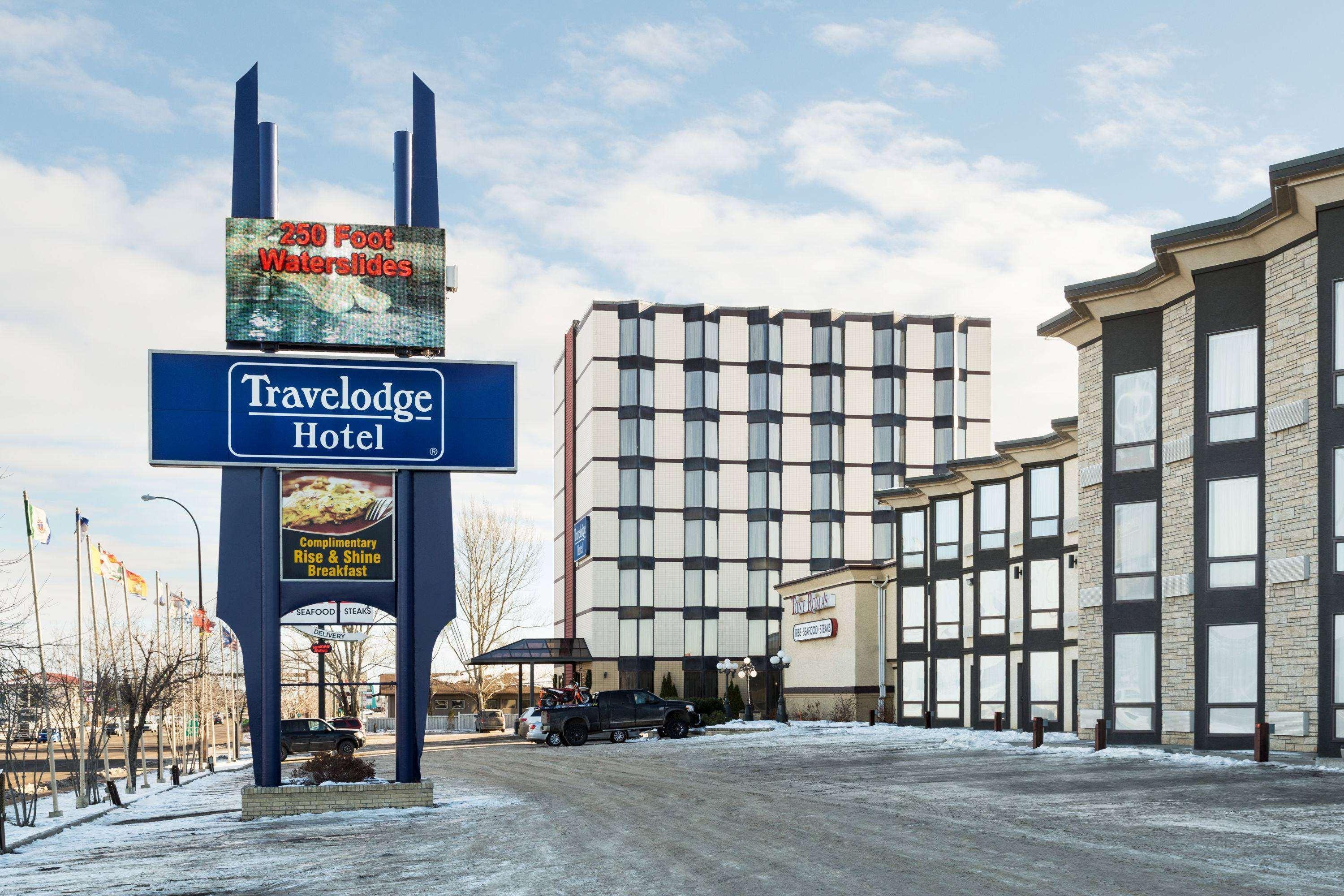 Travelodge By Wyndham Lloydminster Exteriér fotografie